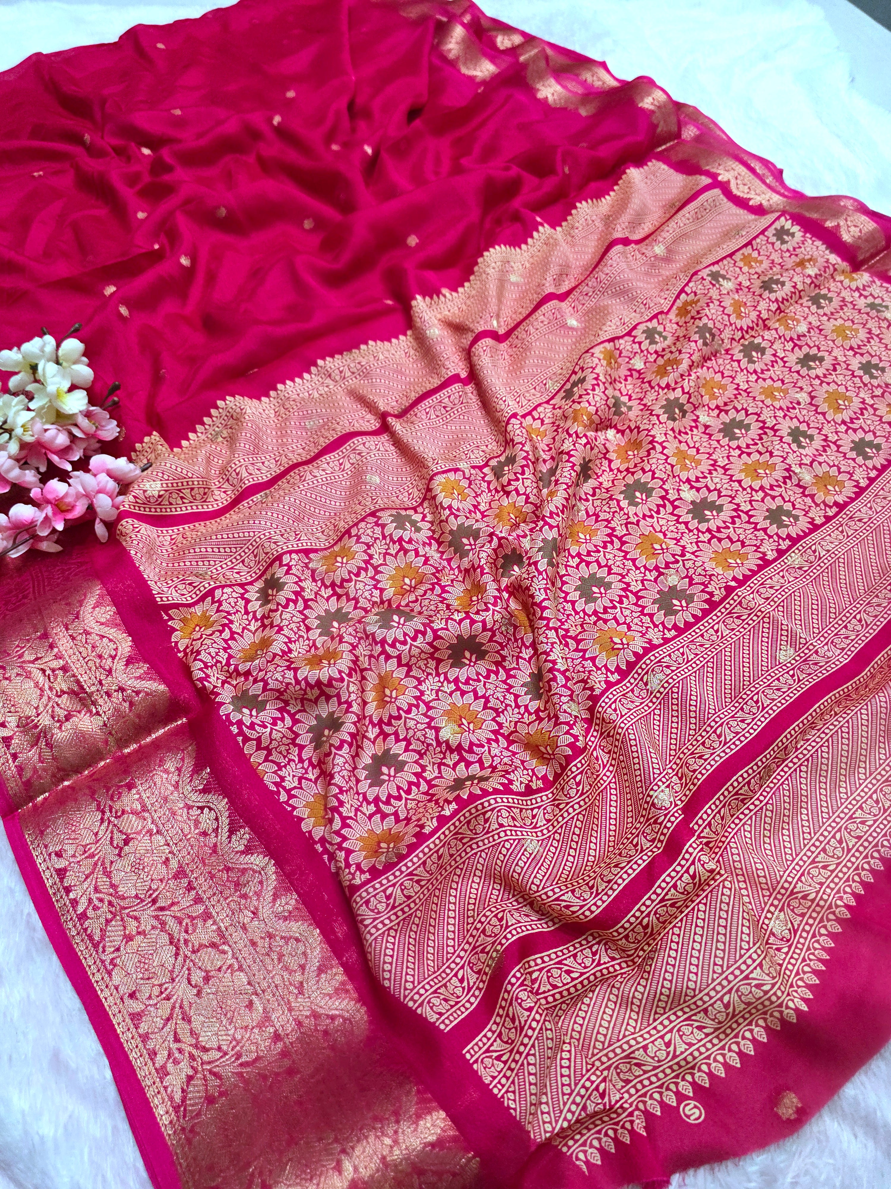 9234 Beautiful Soft Silk Zari Weaving Rani Saree With Printed Pallu