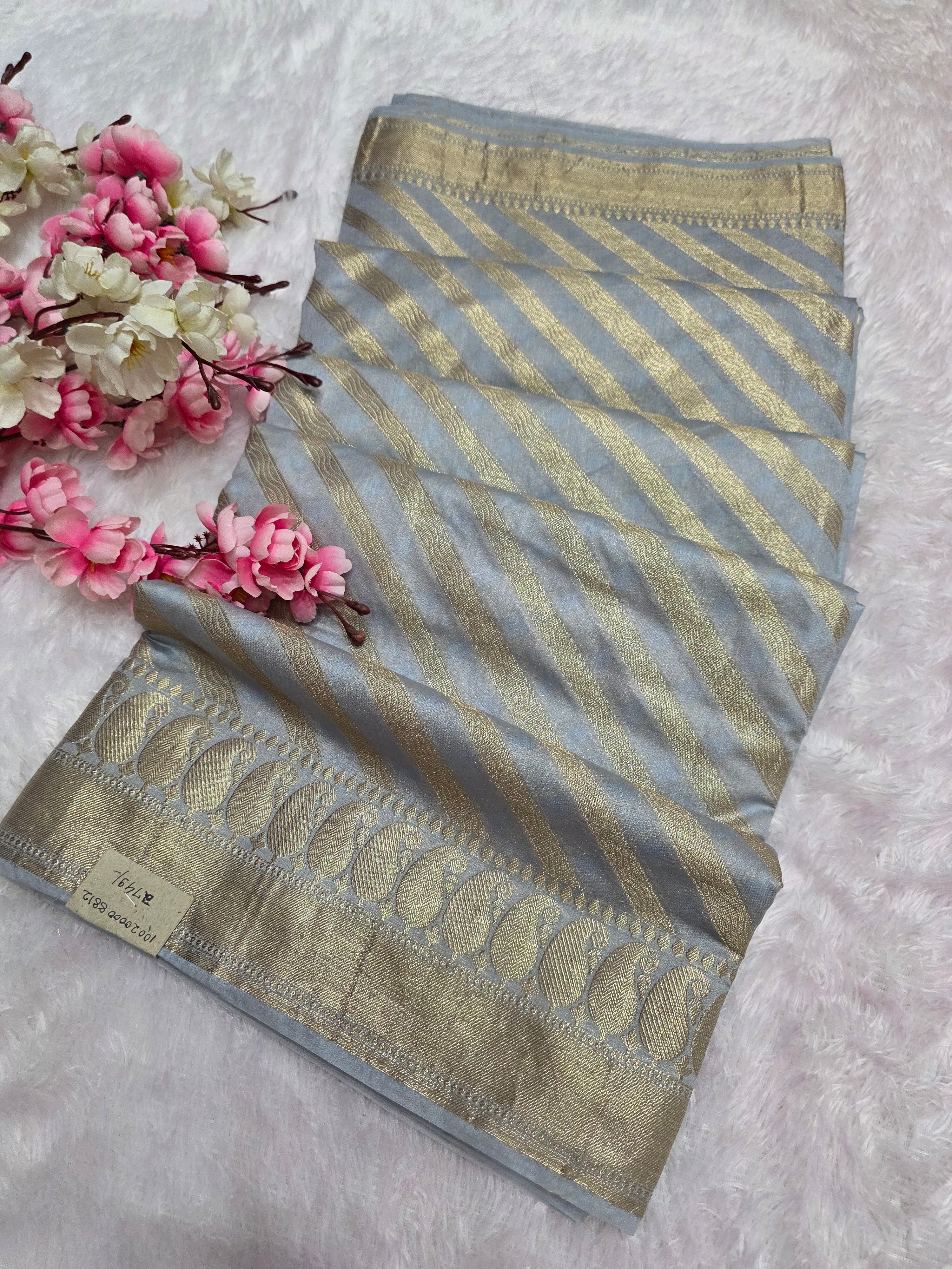 842002 Unique Banarasi Lehariya Saree - Gray