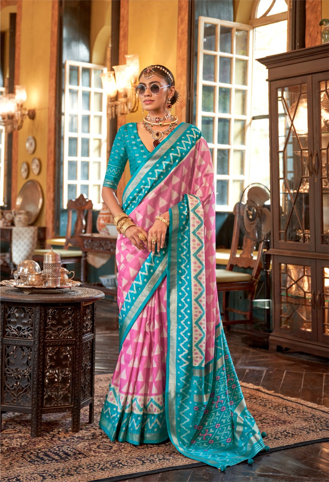 100703 Premium Patola Print Silk Saree With Gold Print