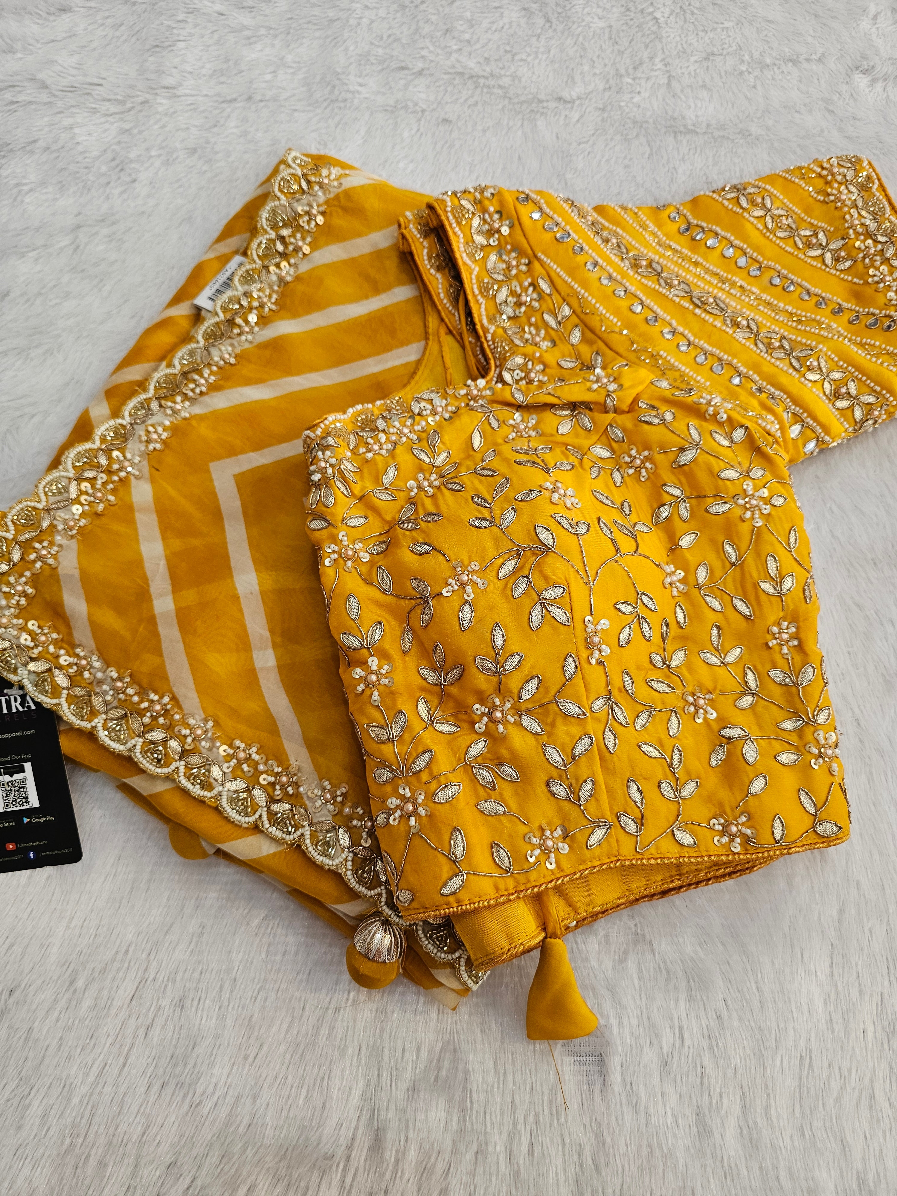 0666 प्रीमियम राजस्थानी शुद्ध चिनॉन सिल्क जल हैंडवर्क साड़ी 