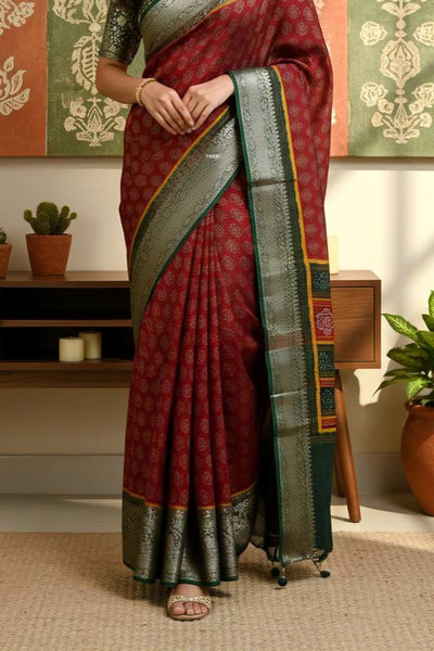 996004 Beautiful Pure Maslin Silk Traditional Print Saree with Zari Weaving Border and Heavy Brocket Blouse 100605