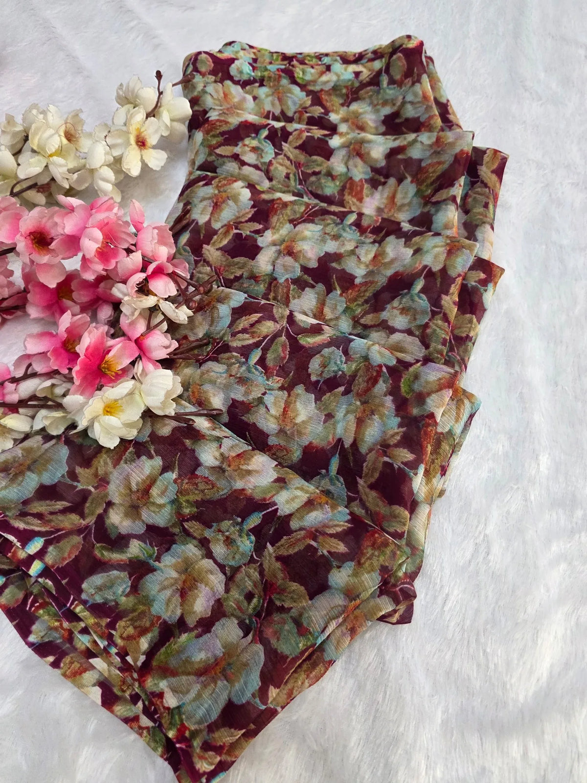 CA1031A Lightweight Elegant Semi Chiffon Flower Print Saree - Maroon