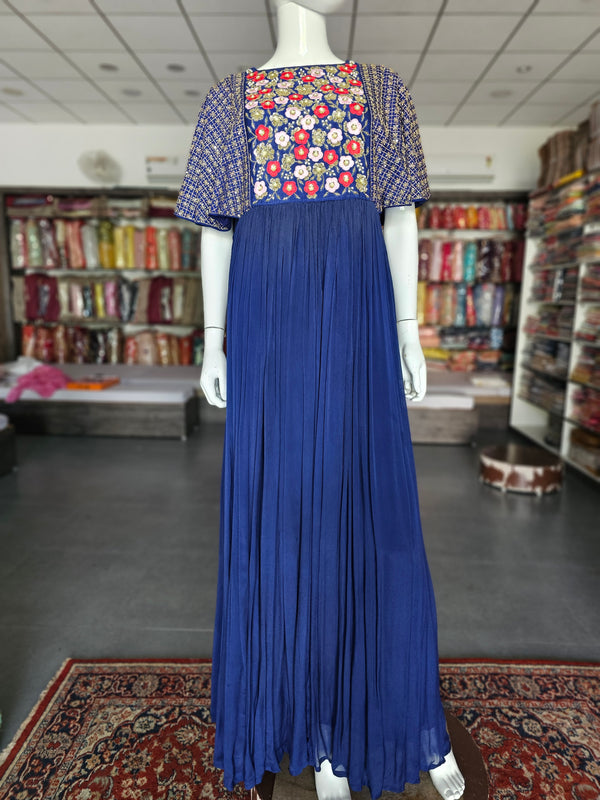 1662 प्रीमियम गज्जी सिल्क बंधनी शेडेड गाउन गज्जी सिल्क दुपट्टे के साथ 