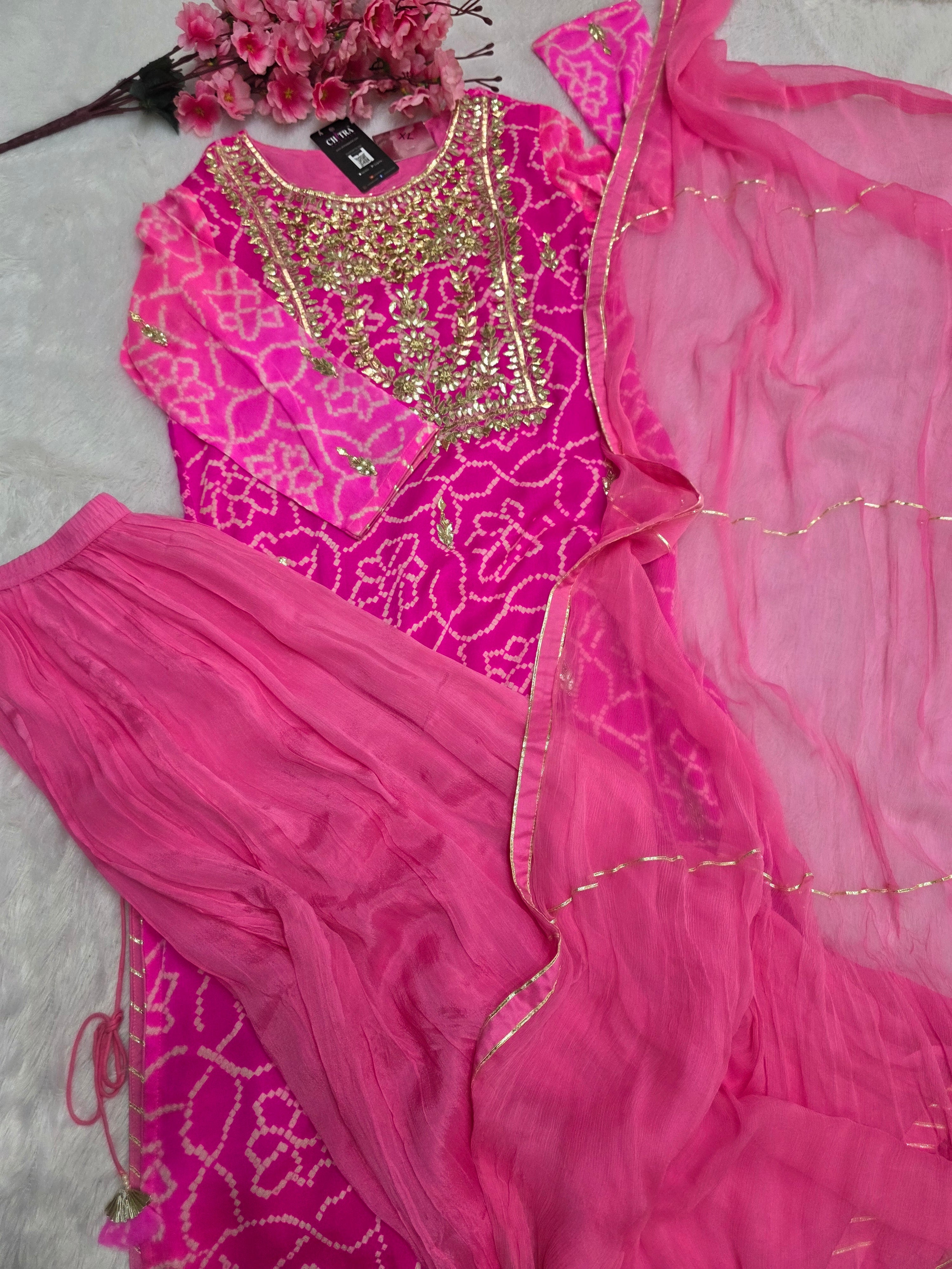 1662 प्रीमियम गज्जी सिल्क बंधनी शेडेड गाउन गज्जी सिल्क दुपट्टे के साथ 