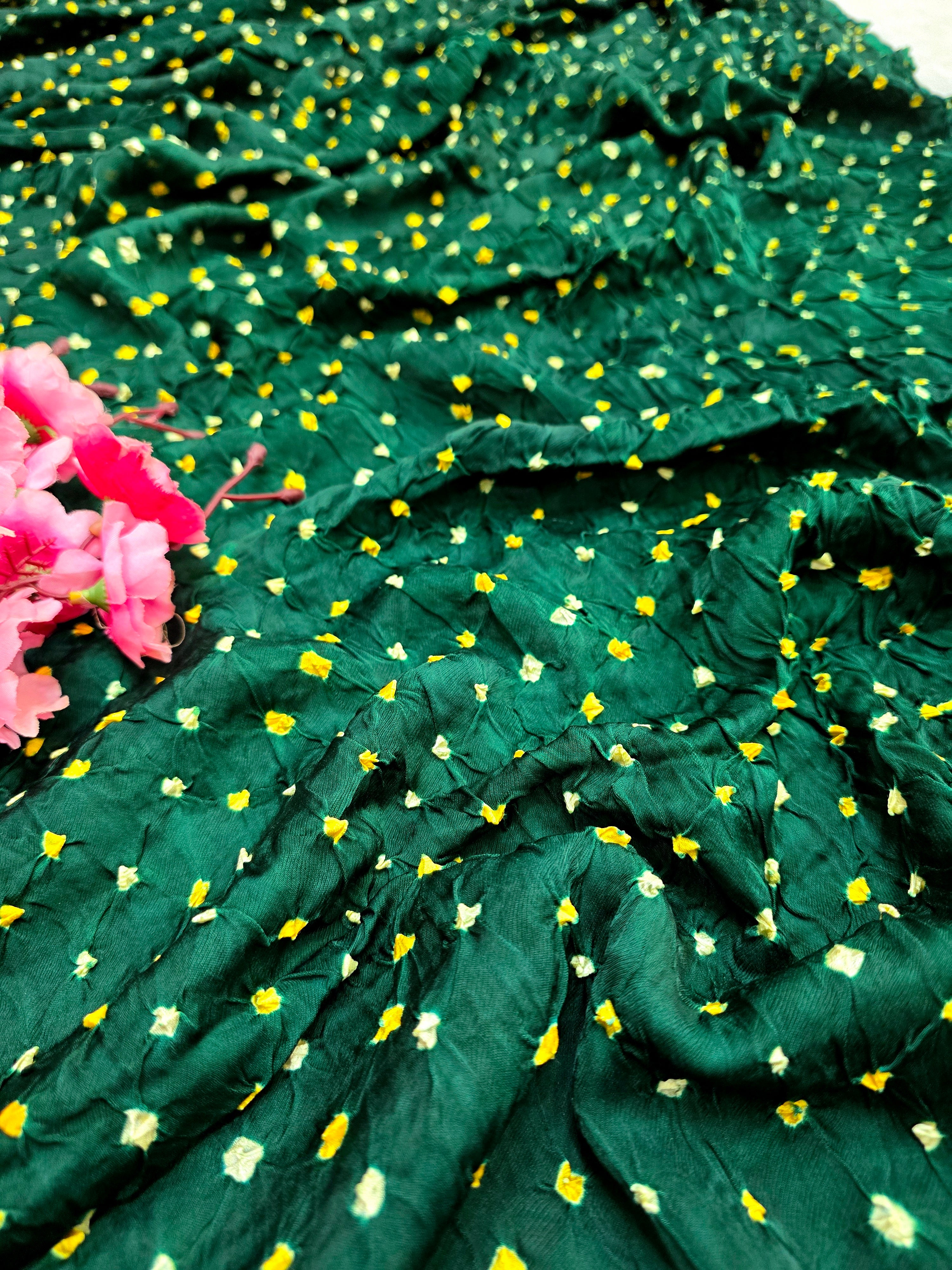 393001 शुद्ध गज्जी सिल्क हाथ बांधनी दुपट्टा - हरा 