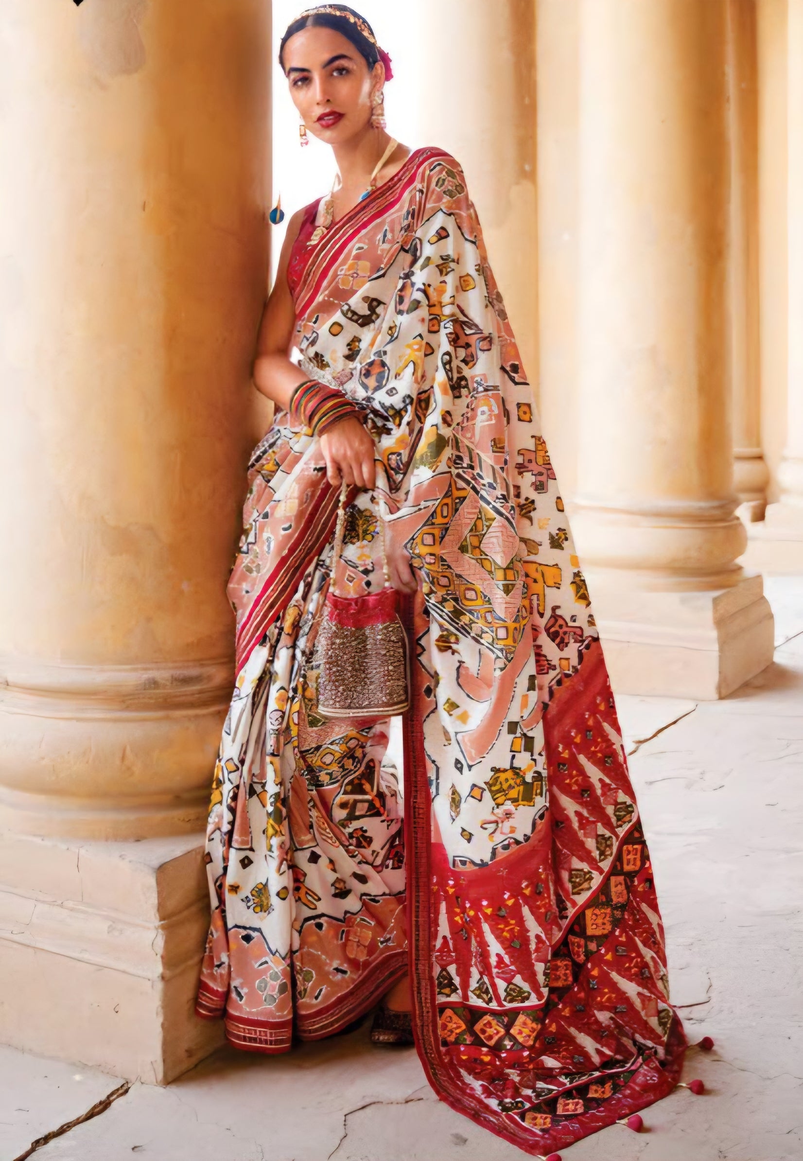 100708 Premium Patola Print Silk Saree With Gold Print