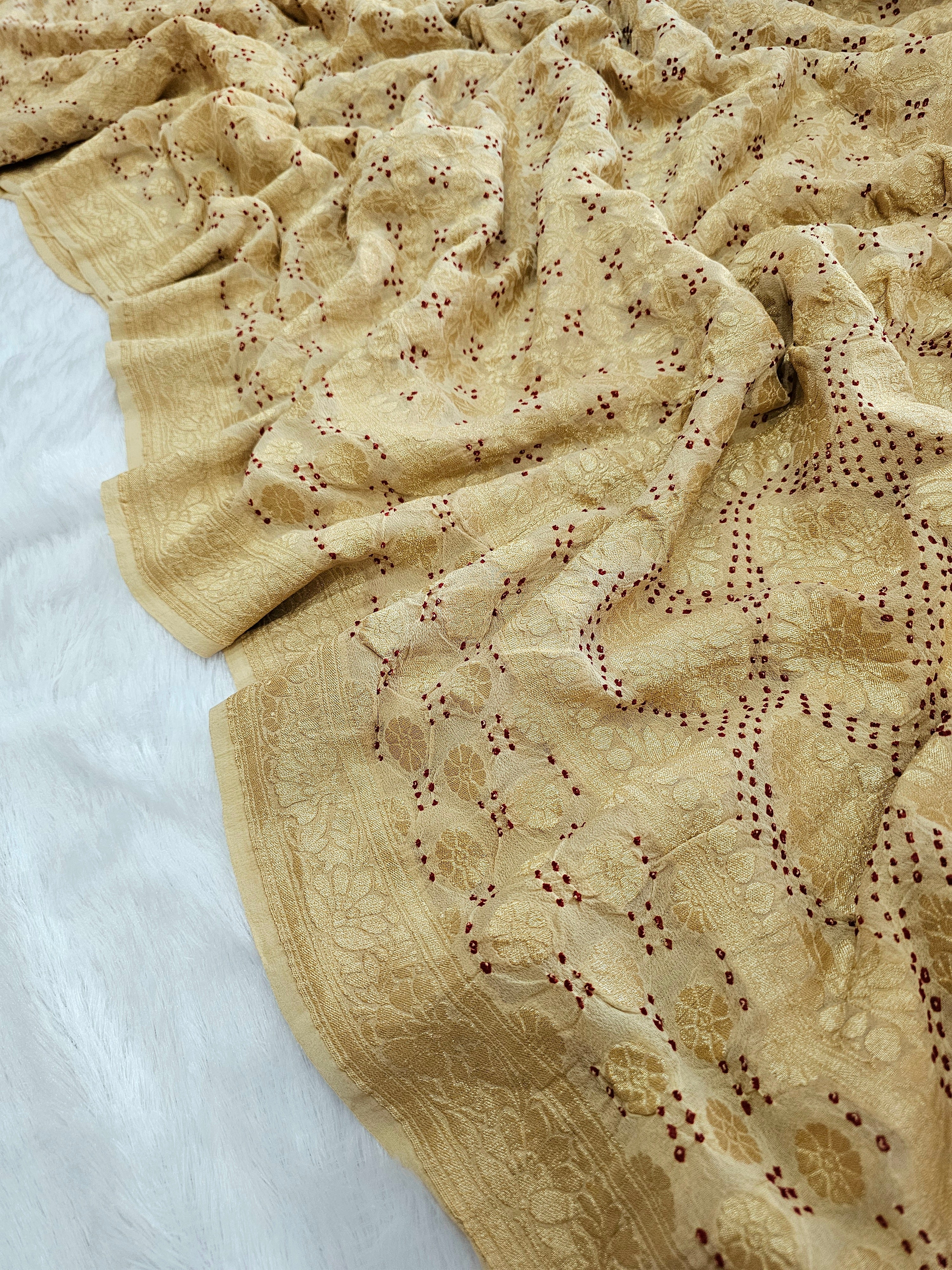 755002 Pure Georgette Cream Color with Red Rai Dana Bandhani Saree