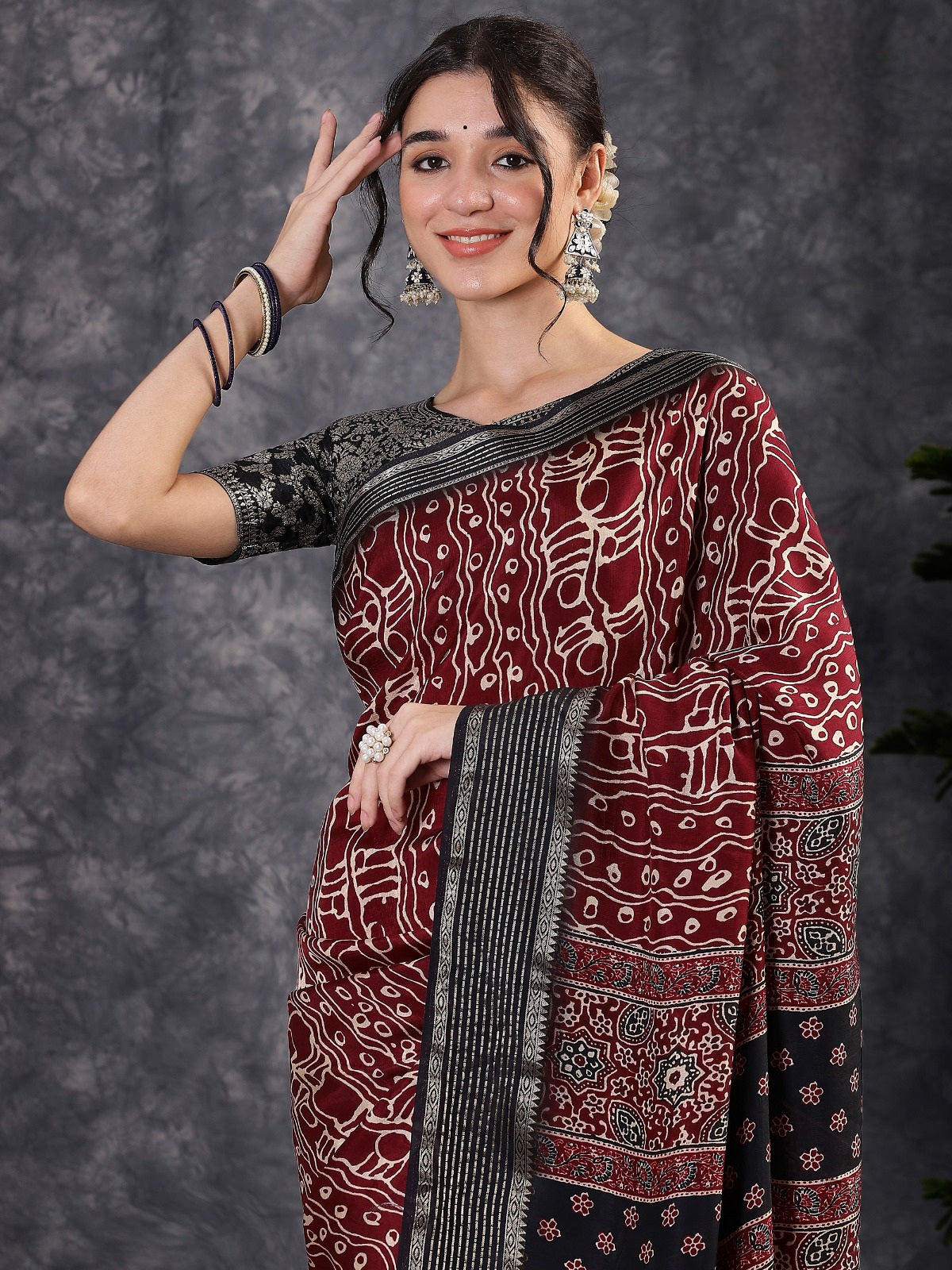 100601 Beautiful Pure Maslin Silk Traditional Print Saree with Zari Weaving Border and Heavy Brocket Blouse