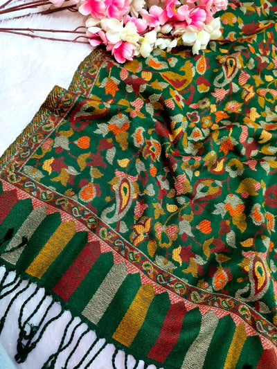 682011 ट्रेंडिंग अजरख प्रिंट इटैलियन क्रेप सिल्क साड़ी - मस्टर्ड 