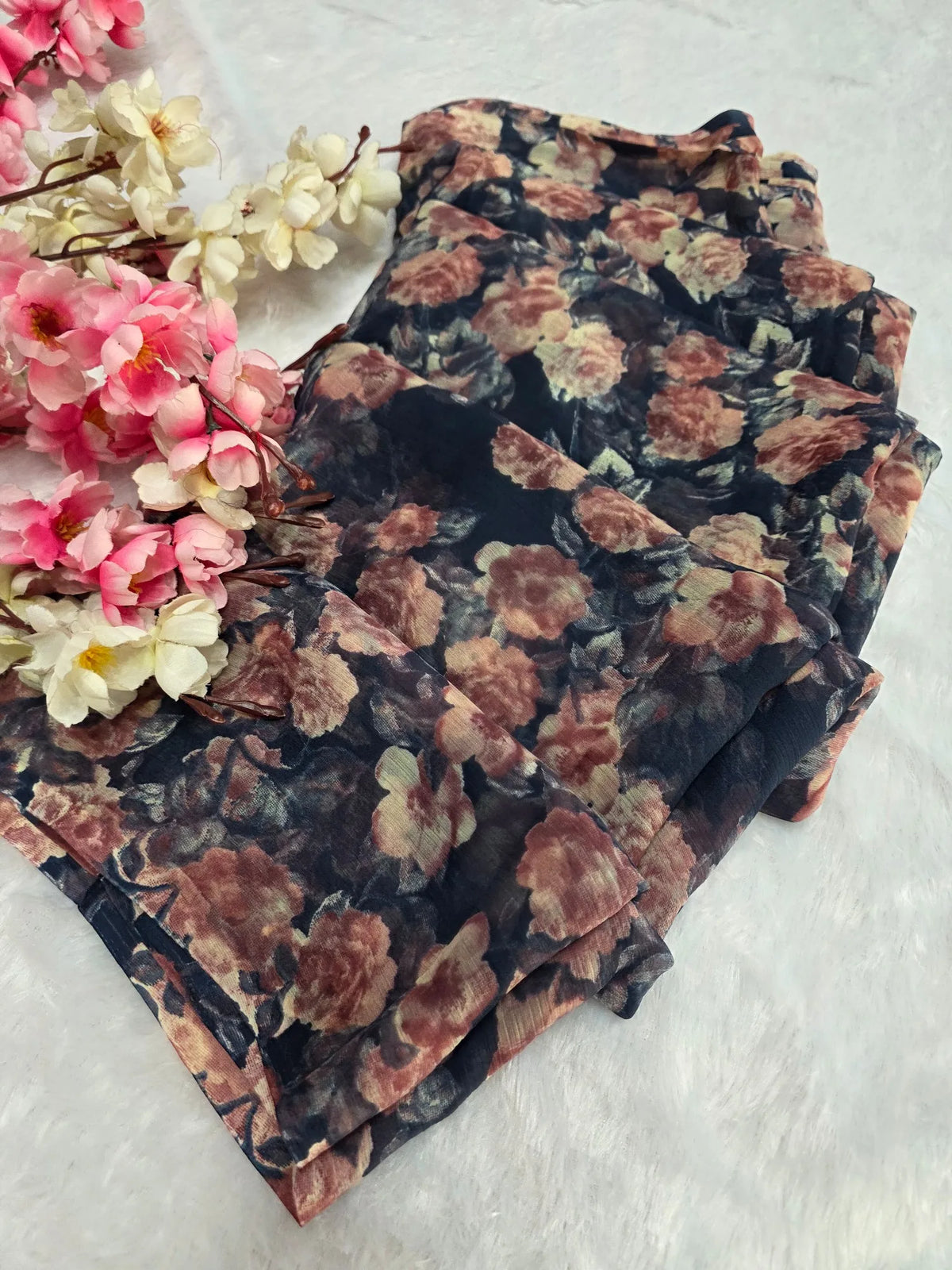 CA1031 Lightweight Elegant Semi Chiffon Flower Print Saree - Blue