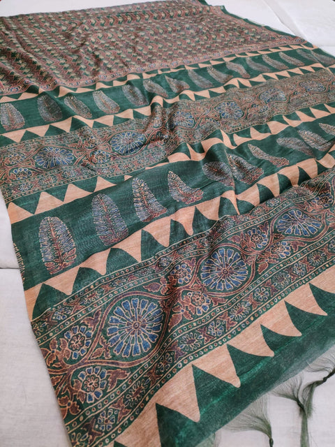 356005 Handmade Kalamkari Linen Silk Saree - Green