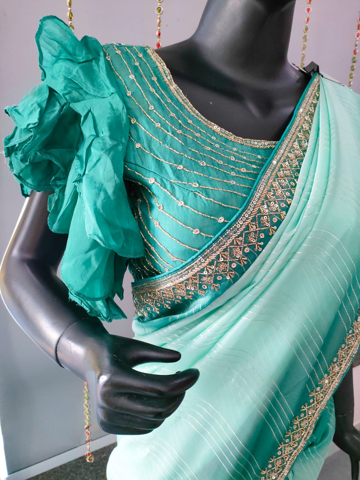 119004 Green Shaded Designer Saree with Heavy Blouse
